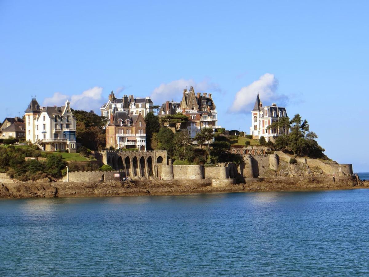 Jacques Melchior Meuble De Tourisme 3 Etoiles Intra Muros サン・マロ エクステリア 写真